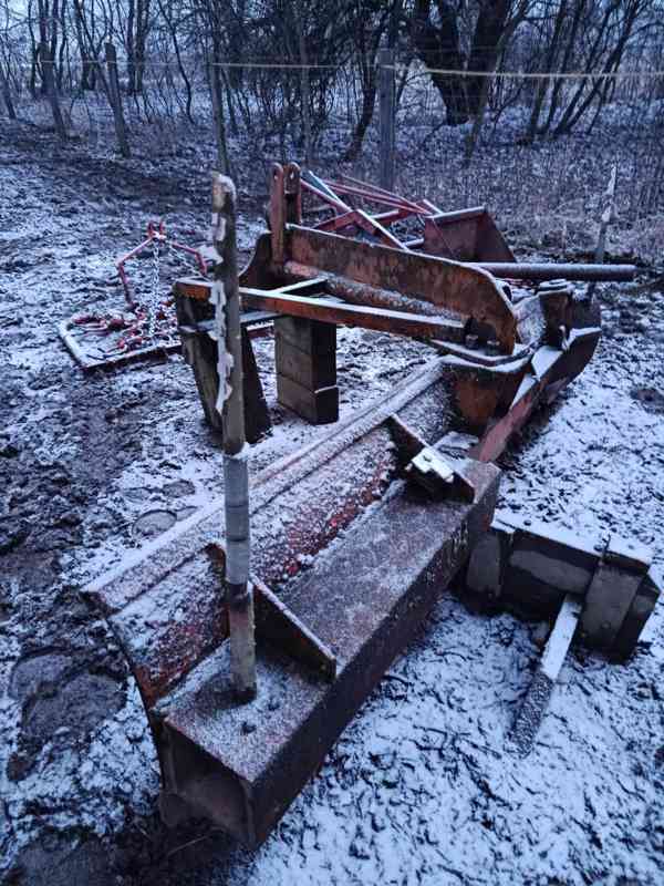 Sněhová radlice za traktor - foto 3