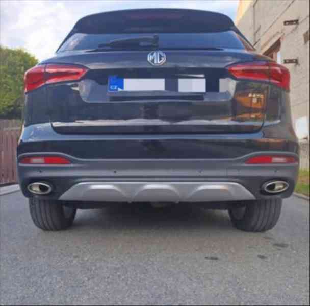 MG HS 1,5   TGI Exlusive / prosinec 2023 - foto 7