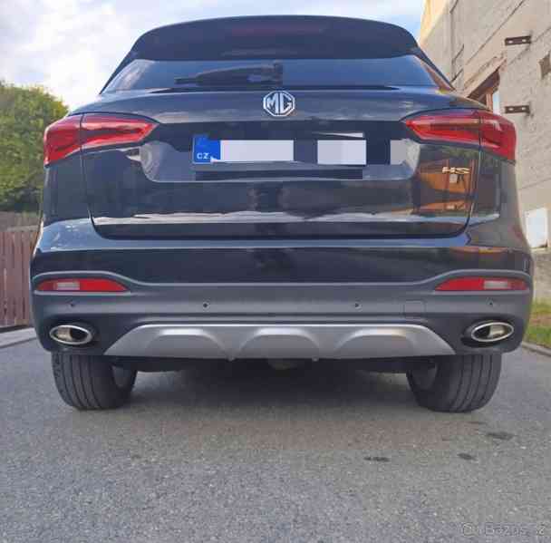 MG HS 1,5   TGI Exlusive / prosinec 2023 - foto 18
