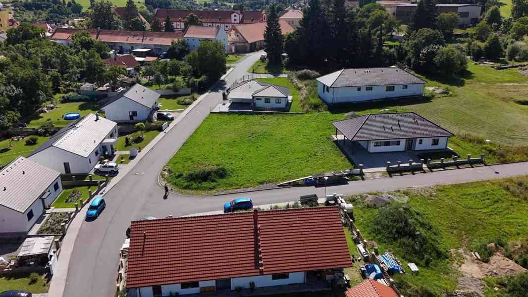 Stavební pozemek na prodej – Vlachovo Březí, Panská Zahrada - foto 5