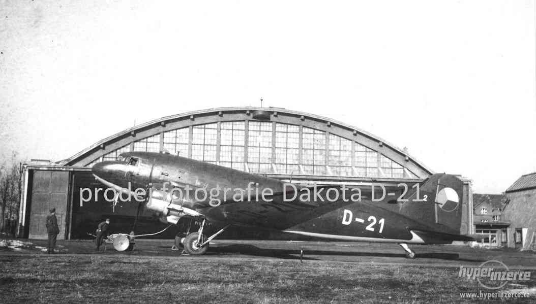 Douglas DC3 / C-47 označení dakota D-21 - foto 1