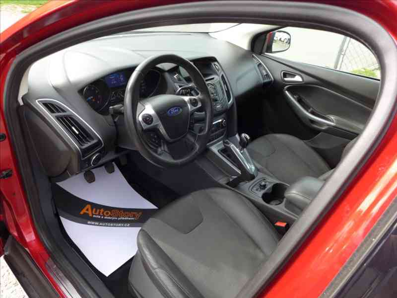 Ford Focus 1,6 i TITANIUM, TAŽNÉ, VÝHŘEV - foto 5