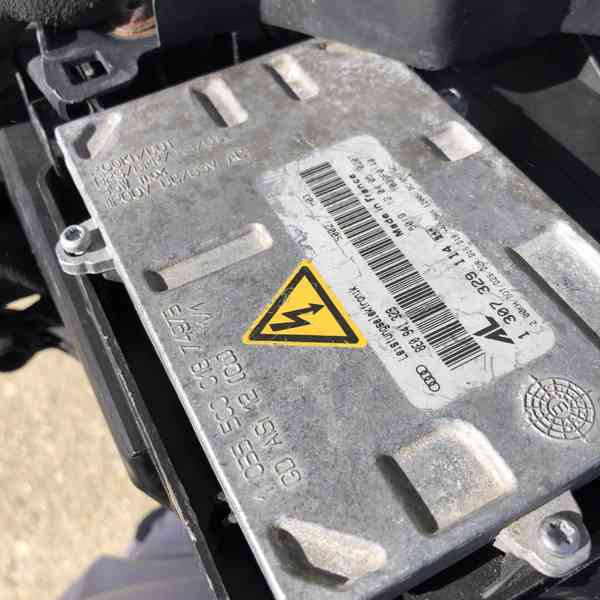 xenon bi-xenon vw touran levy svetlo leve jednotka - foto 5