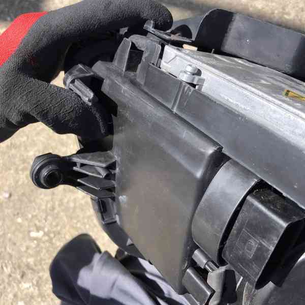 xenon bi-xenon vw touran levy svetlo leve jednotka - foto 6