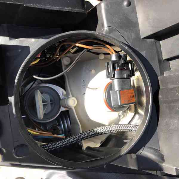 xenon bi-xenon vw touran levy svetlo leve jednotka - foto 10