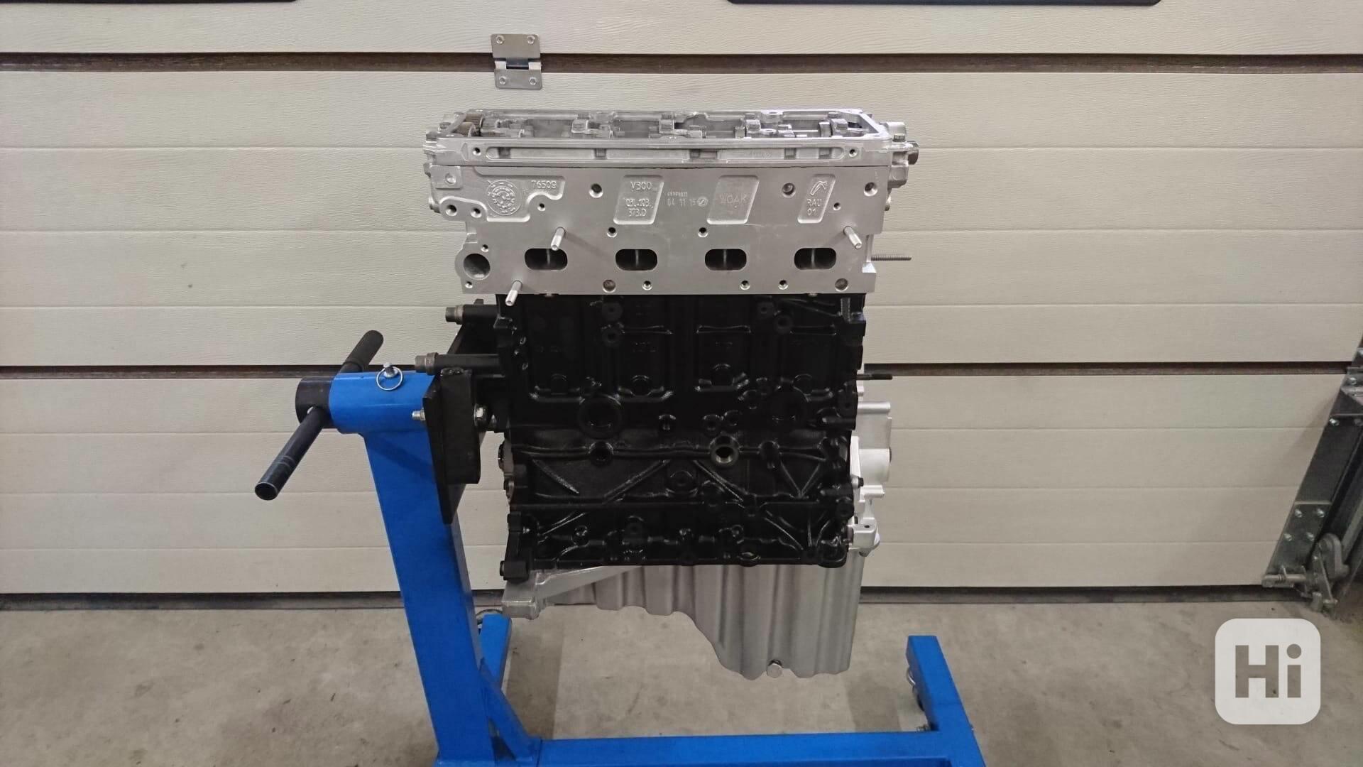 Motor pre VW T5-T6 - foto 1