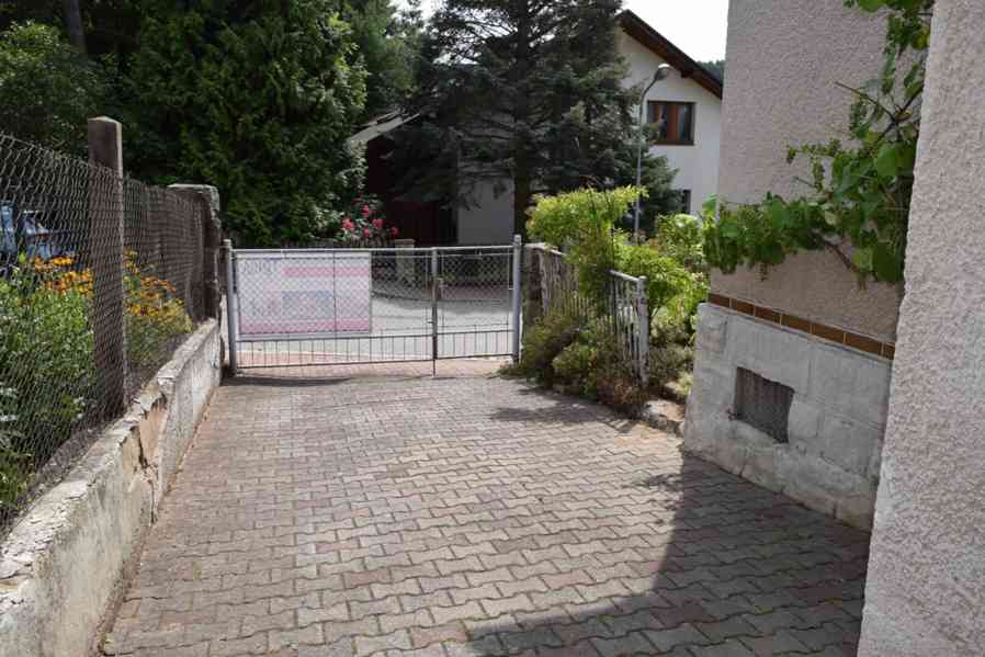 Prodej rodinné vily v centru Trutnova - foto 3