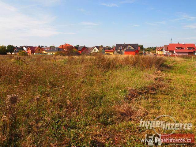 Stavebny pozemek na prodej, Praha-Šeberov - foto 2