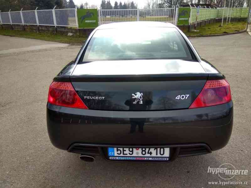 PEUGEOT 407 COUPÉ, 2.2-120kW benzín PĚKNÝ - foto 6