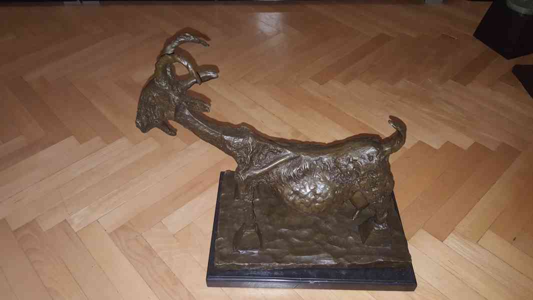 Picasso  - koza  - bronz  - foto 1
