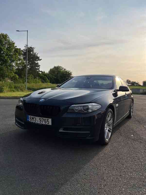 BMW Řada 5 3,0 530D F10 2014 - foto 2