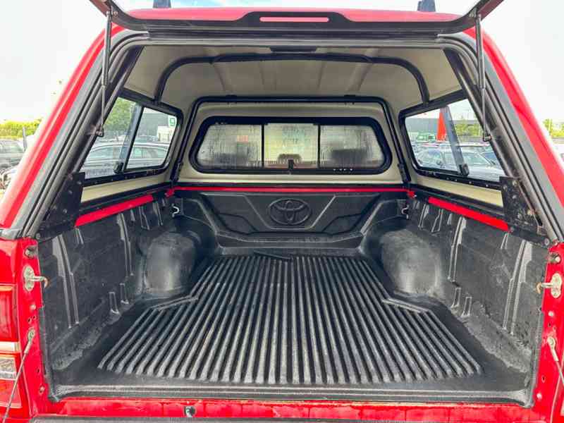 Toyota Hilux Double Cab 4x4 Aut. 126kw - foto 9