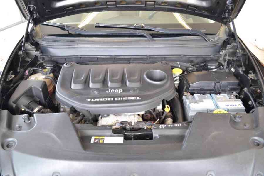 Jeep Cherokee 2.2M-jet/4x4/AT/147kW - foto 10
