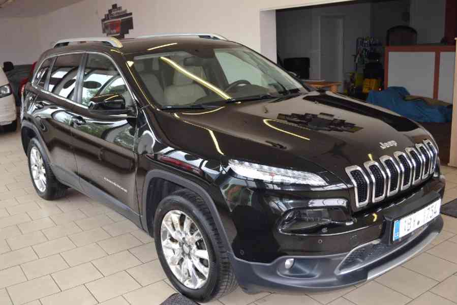 Jeep Cherokee 2.2M-jet/4x4/AT/147kW - foto 2