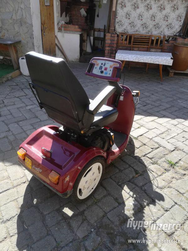 Eletrický invalidní vozík - foto 2