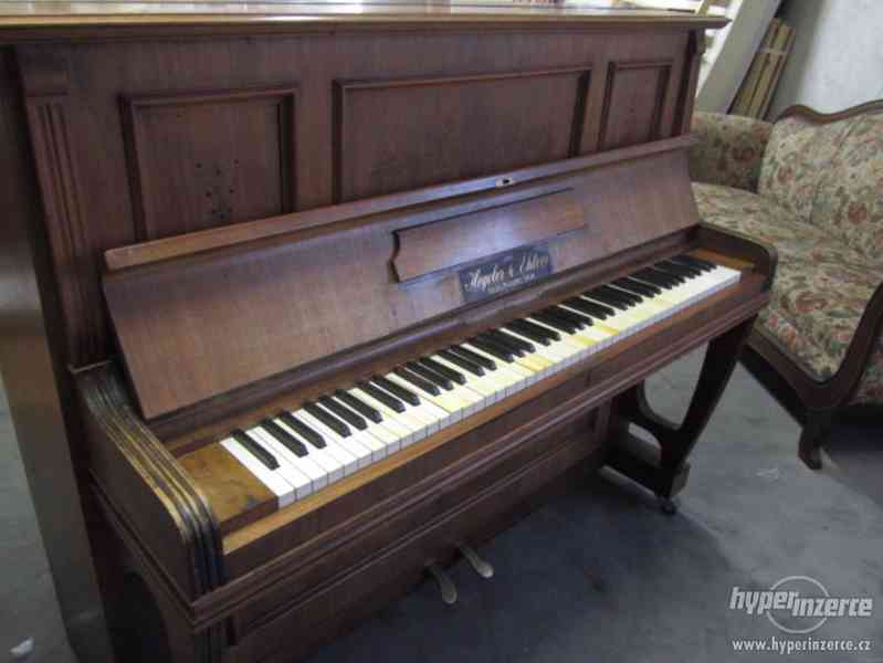 Staré hrající piano - foto 2