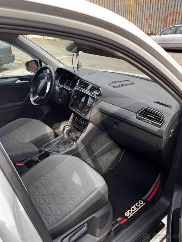 Volkswagen Tiguan 1,5 TSI 129 KW r.v.2021,75000 km - foto 9