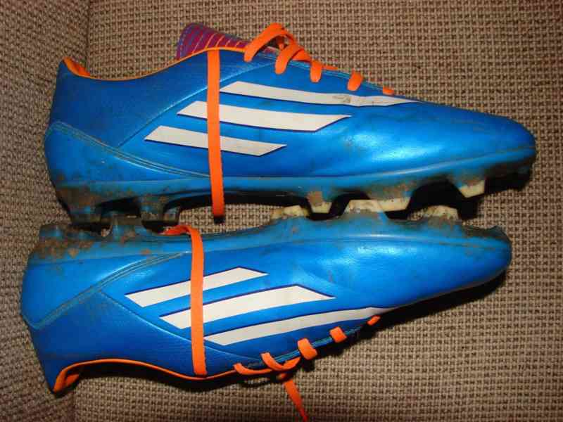 Nové kopačky Adidas Predator a jiné fotbalové: Nike, Umbro - foto 13