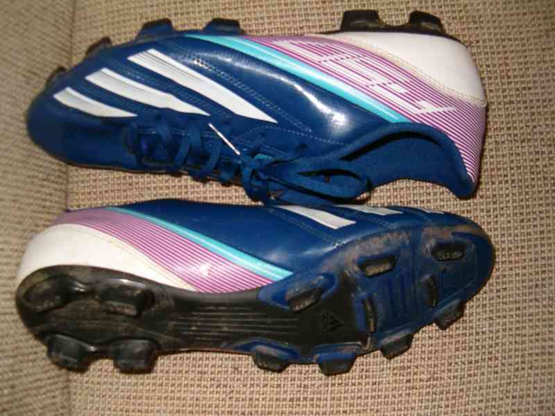 Nové kopačky Adidas Predator a jiné fotbalové: Nike, Umbro - foto 12