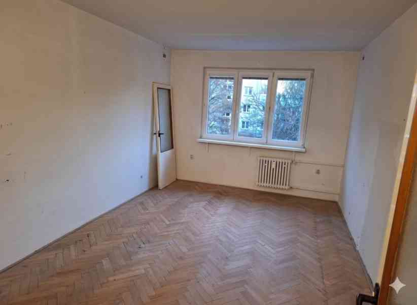 Byt 3+1 73 m2 bez RK - foto 6