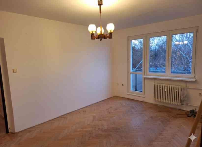 Byt 3+1 73 m2 bez RK - foto 8