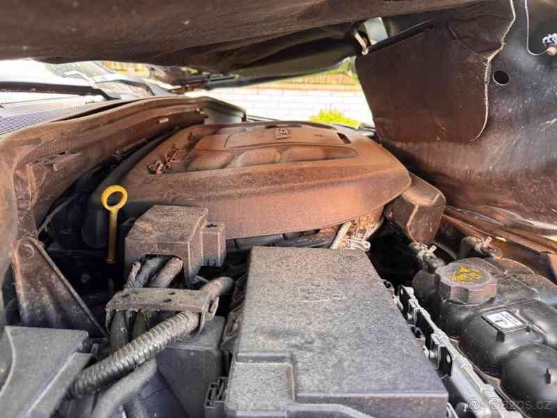 Dodge Durango 3,6   V6 AWD – 2018 havarované - foto 11