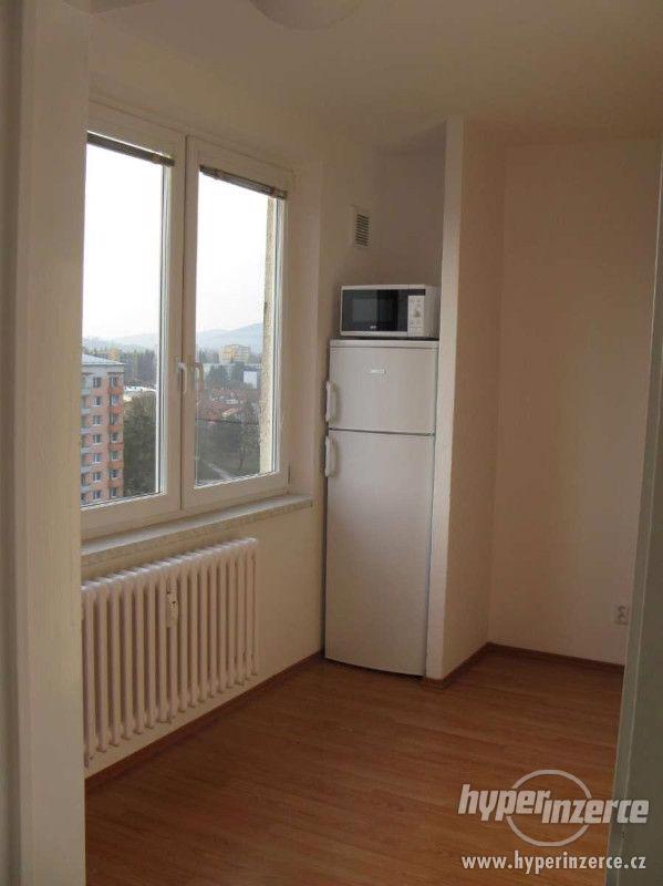 Pronajmu byt 1+1 Opálkova Brno Bystrc 45 m2 - foto 2