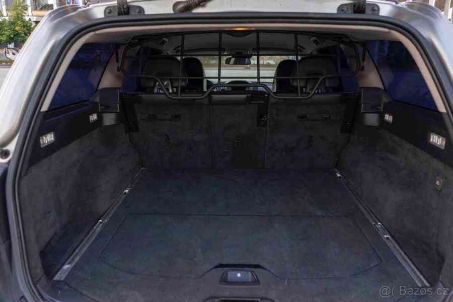 Volvo XC70 2,4 D5 2013, 4x4 – Výborný stav - foto 8