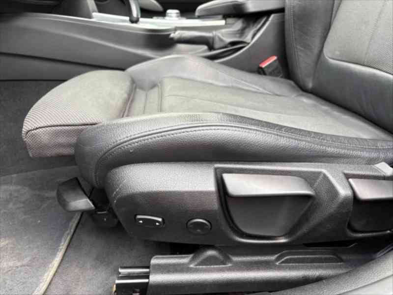 BMW Řada 3 2,0   320d - foto 11