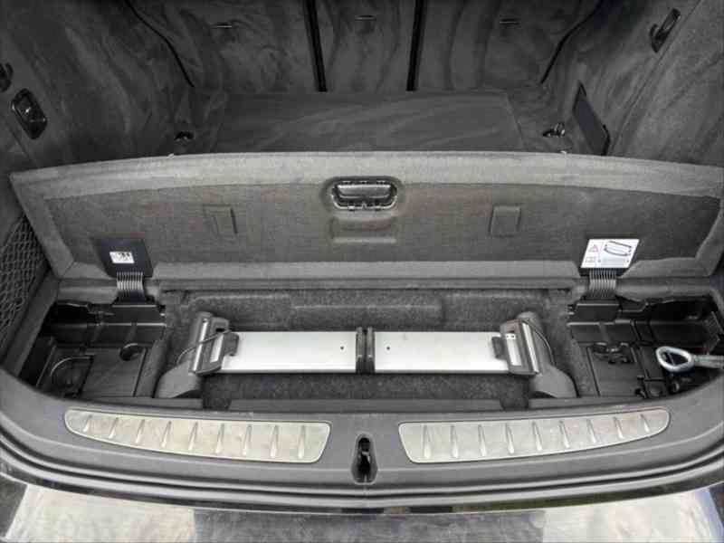 BMW Řada 3 2,0   320d - foto 16
