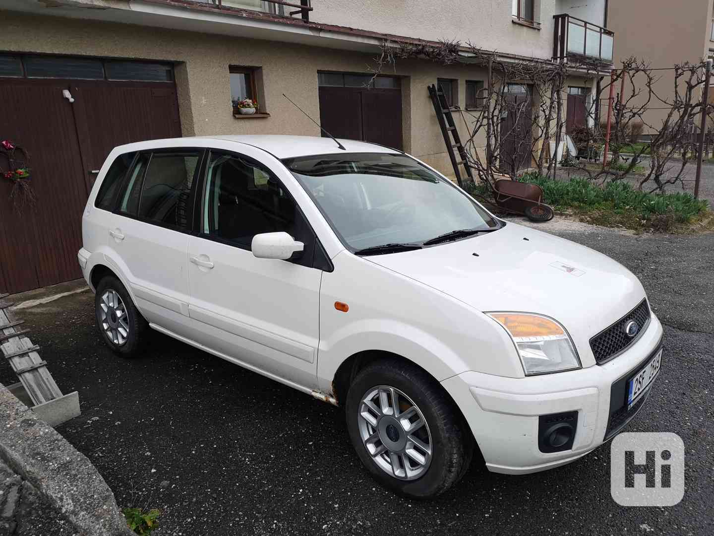 Ford Fusion 1,4 v naftě  - foto 1