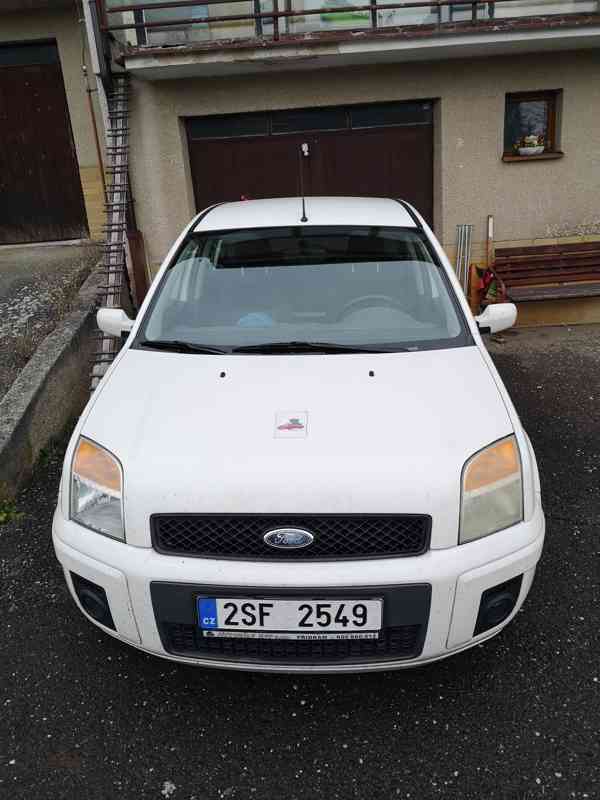 Ford Fusion 1,4 v naftě  - foto 2
