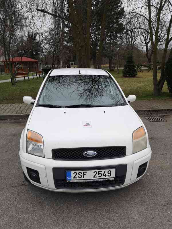 Ford Fusion 1,4 v naftě  - foto 12