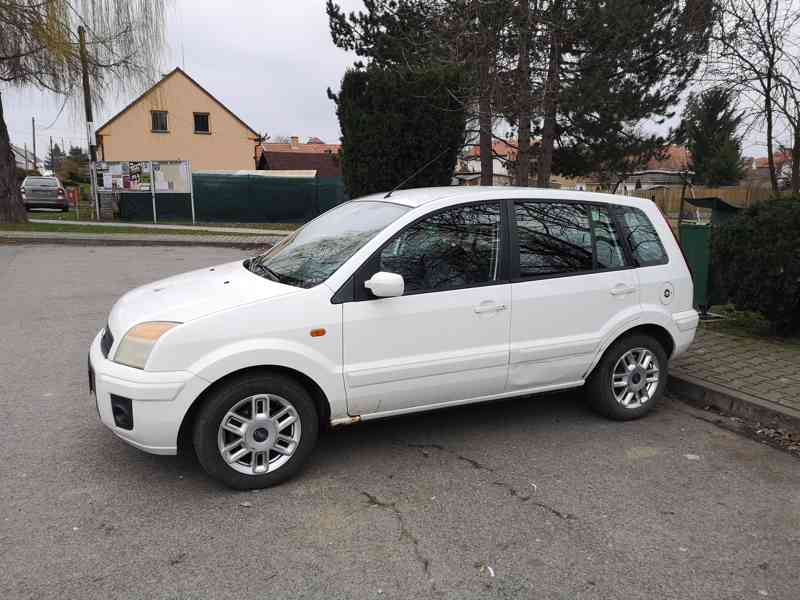 Ford Fusion 1,4 v naftě  - foto 8