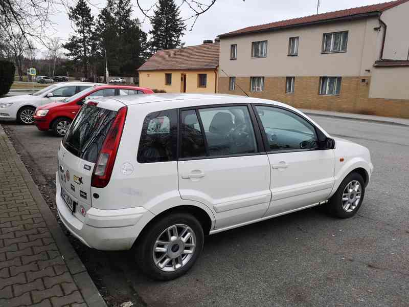 Ford Fusion 1,4 v naftě  - foto 10
