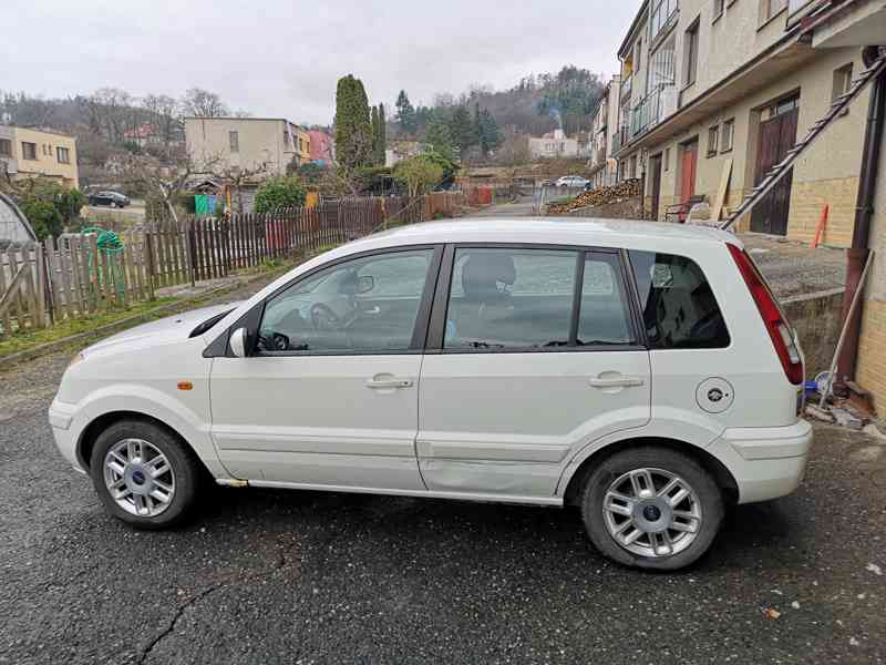 Ford Fusion 1,4 v naftě  - foto 6