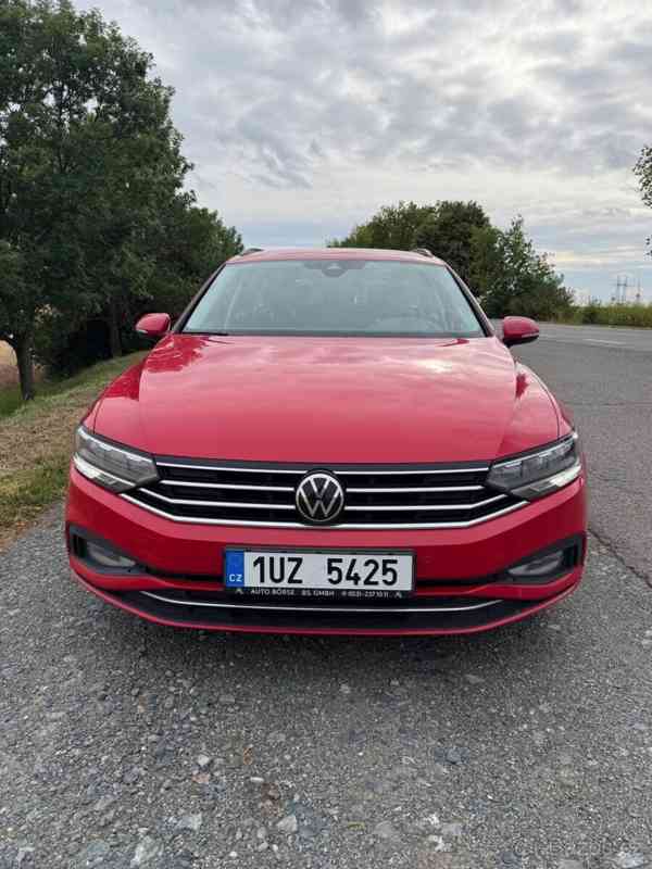 Volkswagen Passat 2,0   Variant DSG BUSINESS NAVI 2021 - foto 1