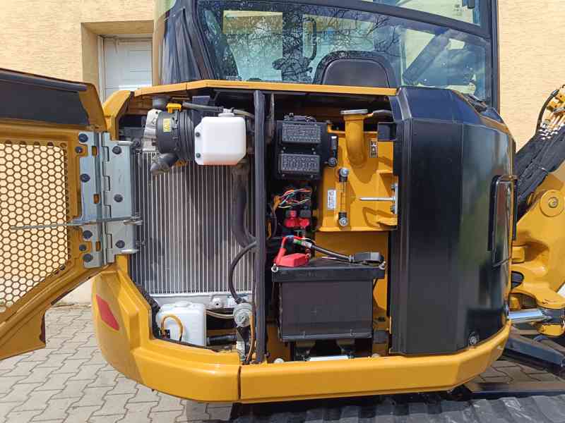 Minibagr CAT 303,5 CR 07A - r.v. 2022 - klima - foto 8