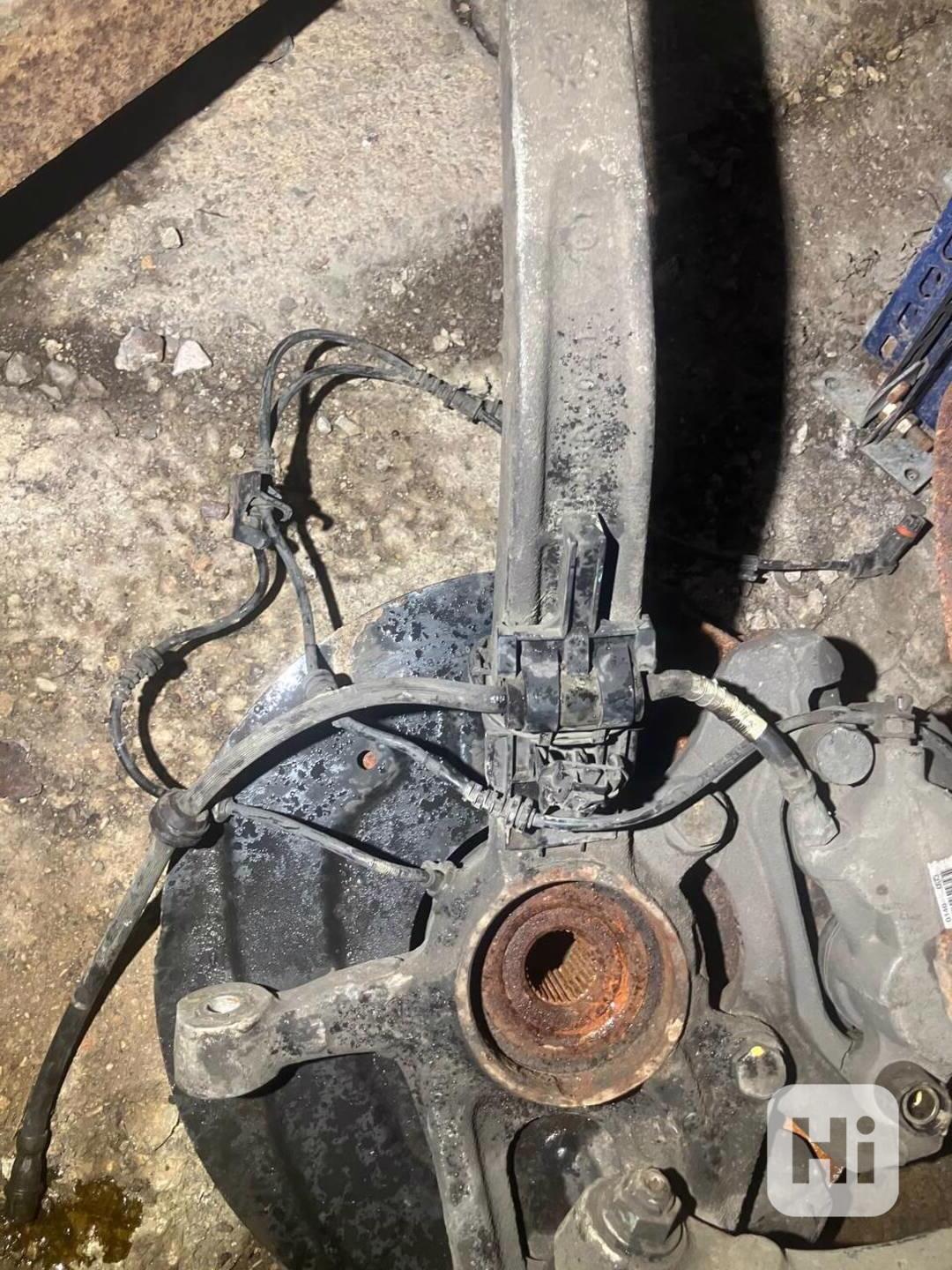 MERCEDES W164 GL/ML PREDNI TEHLICE KOMPLET - foto 1