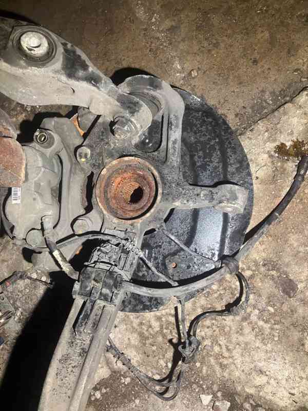 MERCEDES W164 GL/ML PREDNI TEHLICE KOMPLET - foto 3