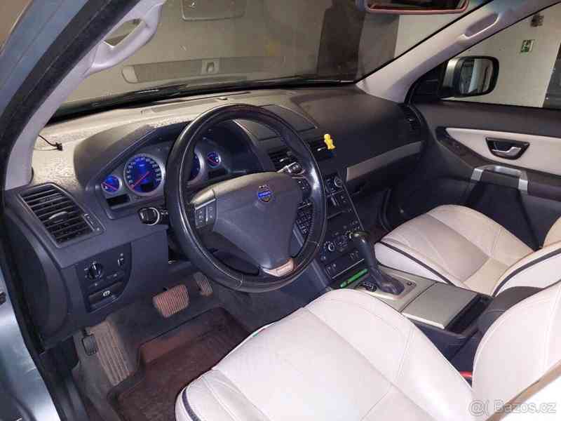 Volvo XC90 2,4   D5 AWD - foto 9