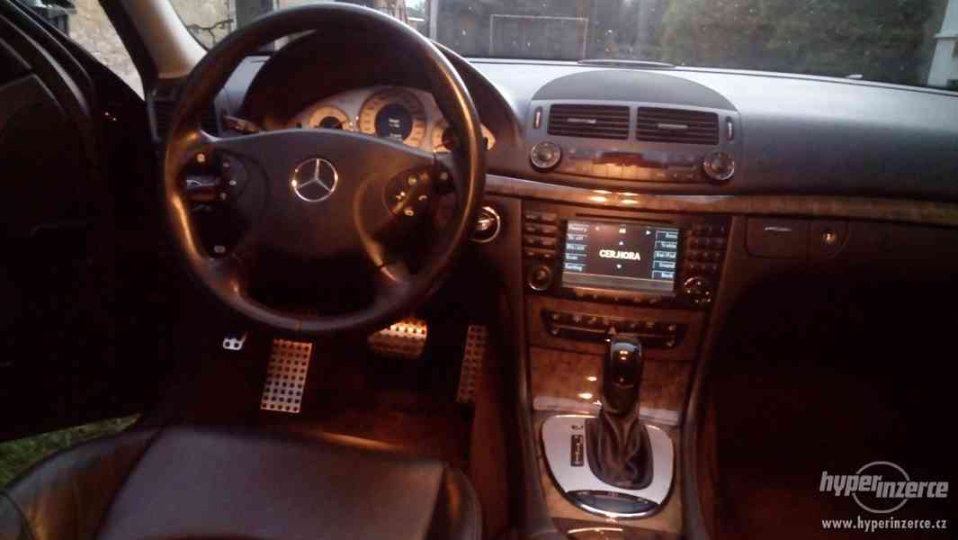 Mercedes Benz E55 AMG - foto 3
