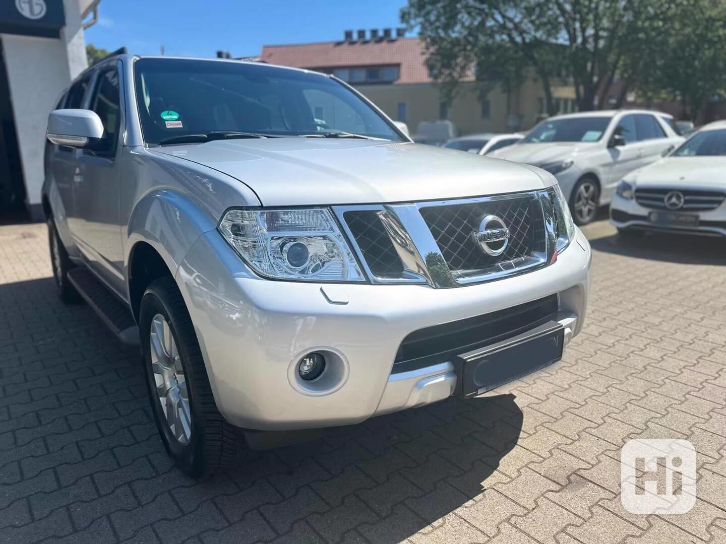 Nissan Pathfinder 2.5 dCi LE Aut. 140kw - foto 1