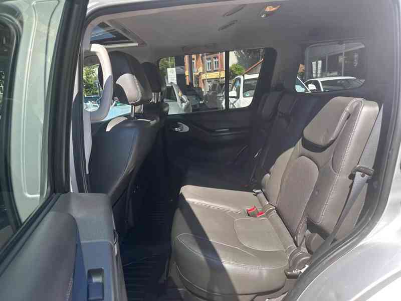 Nissan Pathfinder 2.5 dCi LE Aut. 140kw - foto 21
