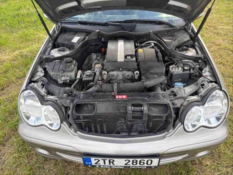 Mercedes-Benz Třídy C 1,8   180 - foto 12