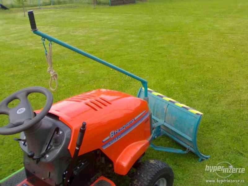 zahradní traktor Husgvarna LT 130 - foto 2