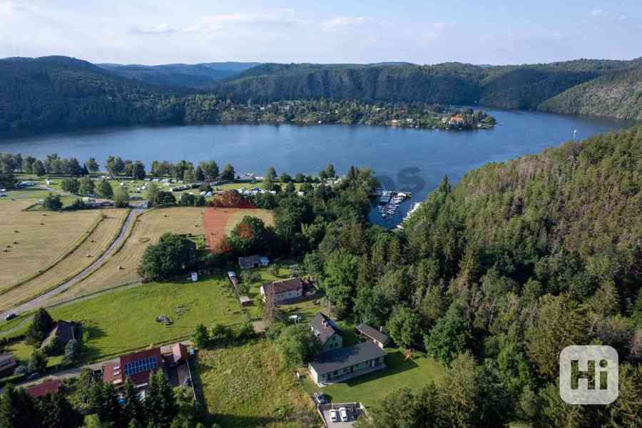 Prodej zrekonstruovaného rodinného domu na Slapech - foto 22