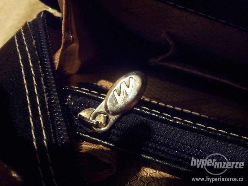 Černá kožená kabelka na notebook - MCKLEIN HILLSIDE - foto 6