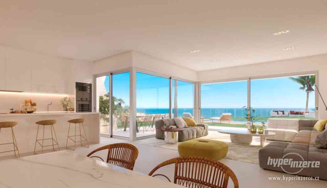 Španělsko - dom u pláže a golfu s výhledem na moře, top cena - foto 2