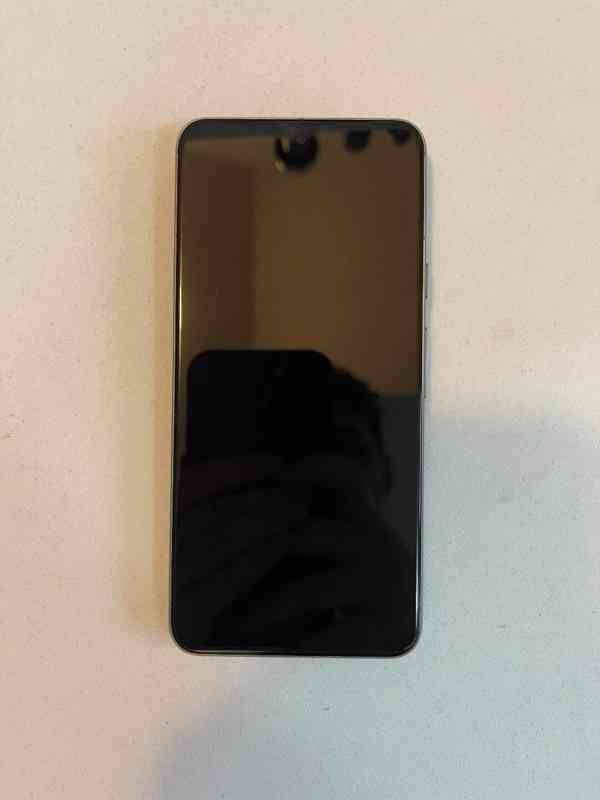 Google Pixel 8 128GB / 8GB RAM – Hazel, pěkný stav, v Rep... - foto 3